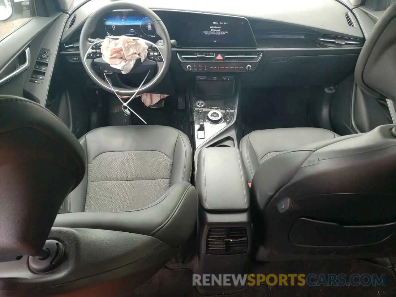 8 Photograph of a damaged car KNDCR3L19R5121733 KIA NIRO WIND 2024