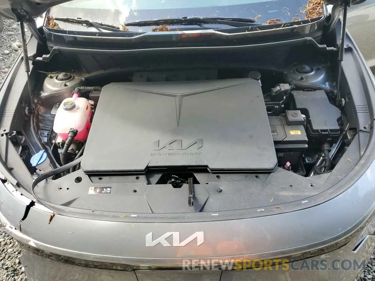 12 Photograph of a damaged car KNDCR3L1XR5079928 KIA NIRO WIND 2024