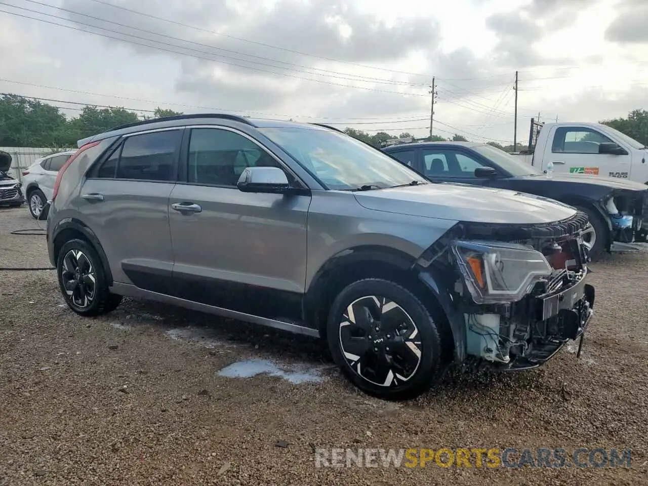 4 Photograph of a damaged car KNDCR3L1XR5086734 KIA NIRO WIND 2024