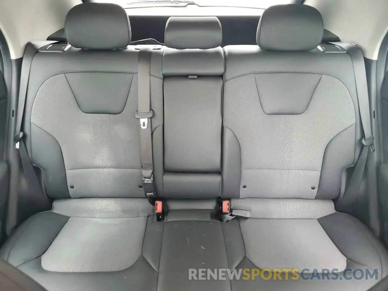 10 Photograph of a damaged car KNDCR3L1XR5110689 KIA NIRO WIND 2024