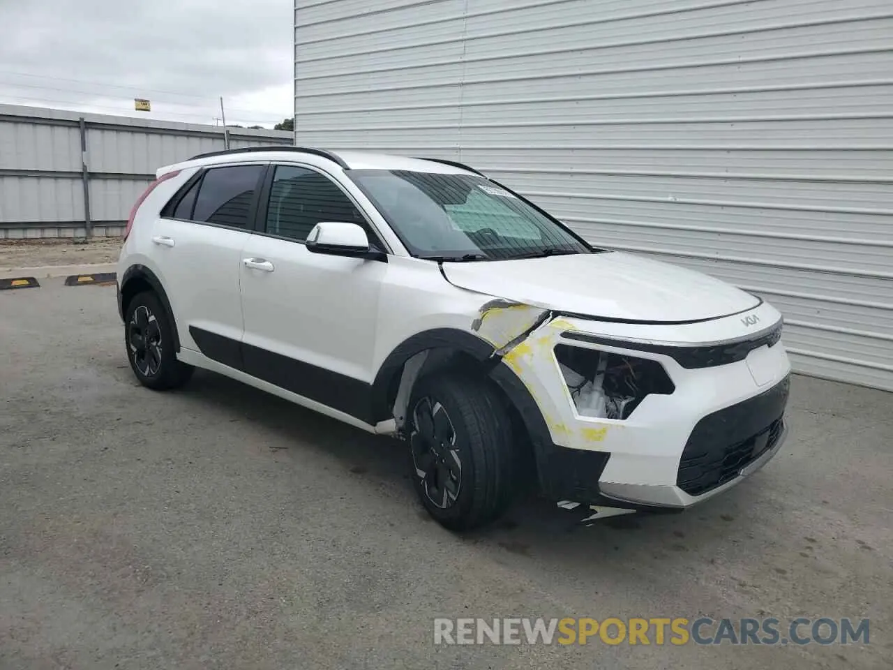 4 Photograph of a damaged car KNDCR3L1XR5110689 KIA NIRO WIND 2024