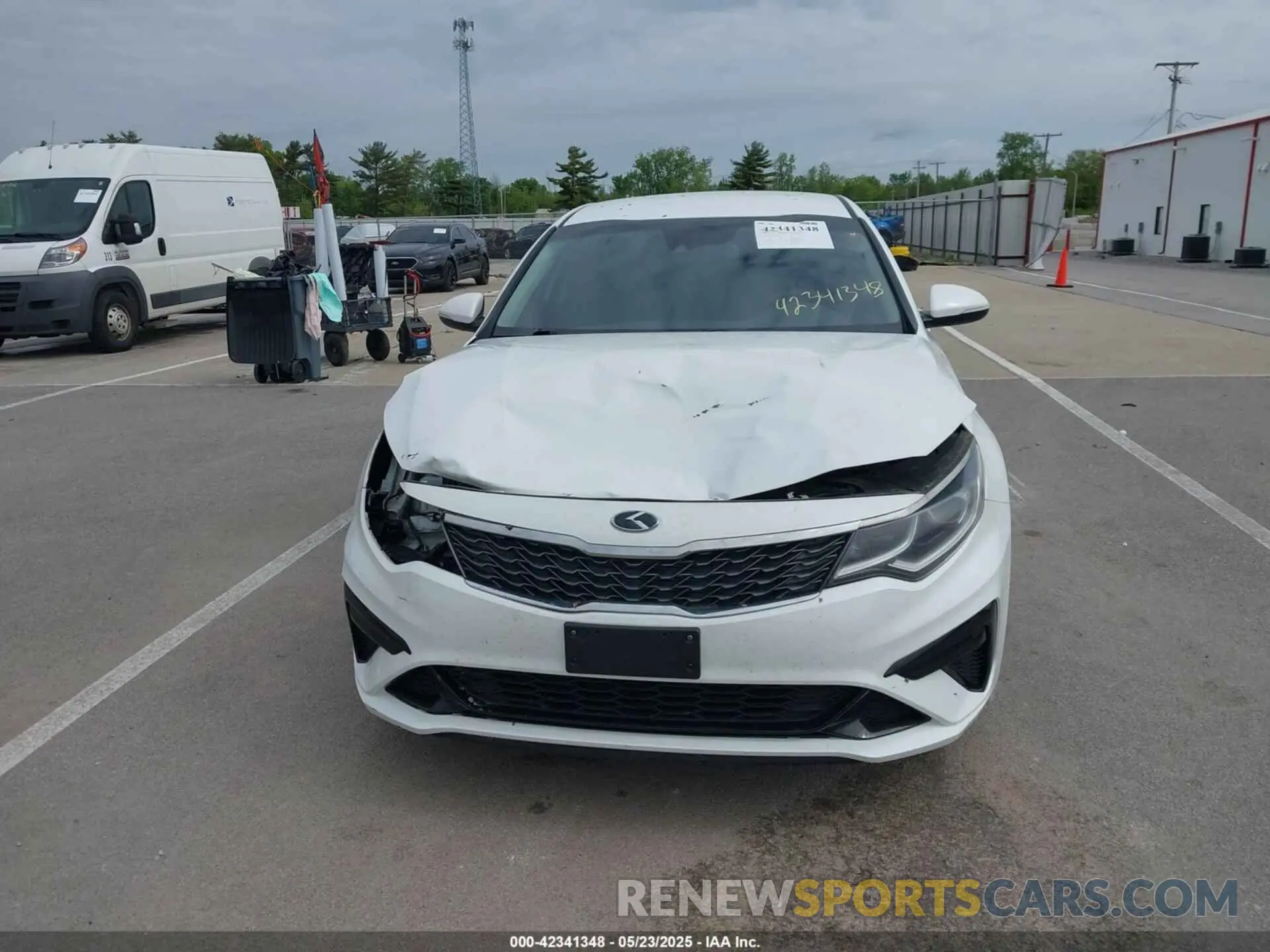 13 Photograph of a damaged car 5XXGT4L30KG280104 KIA OPTIMA 2019