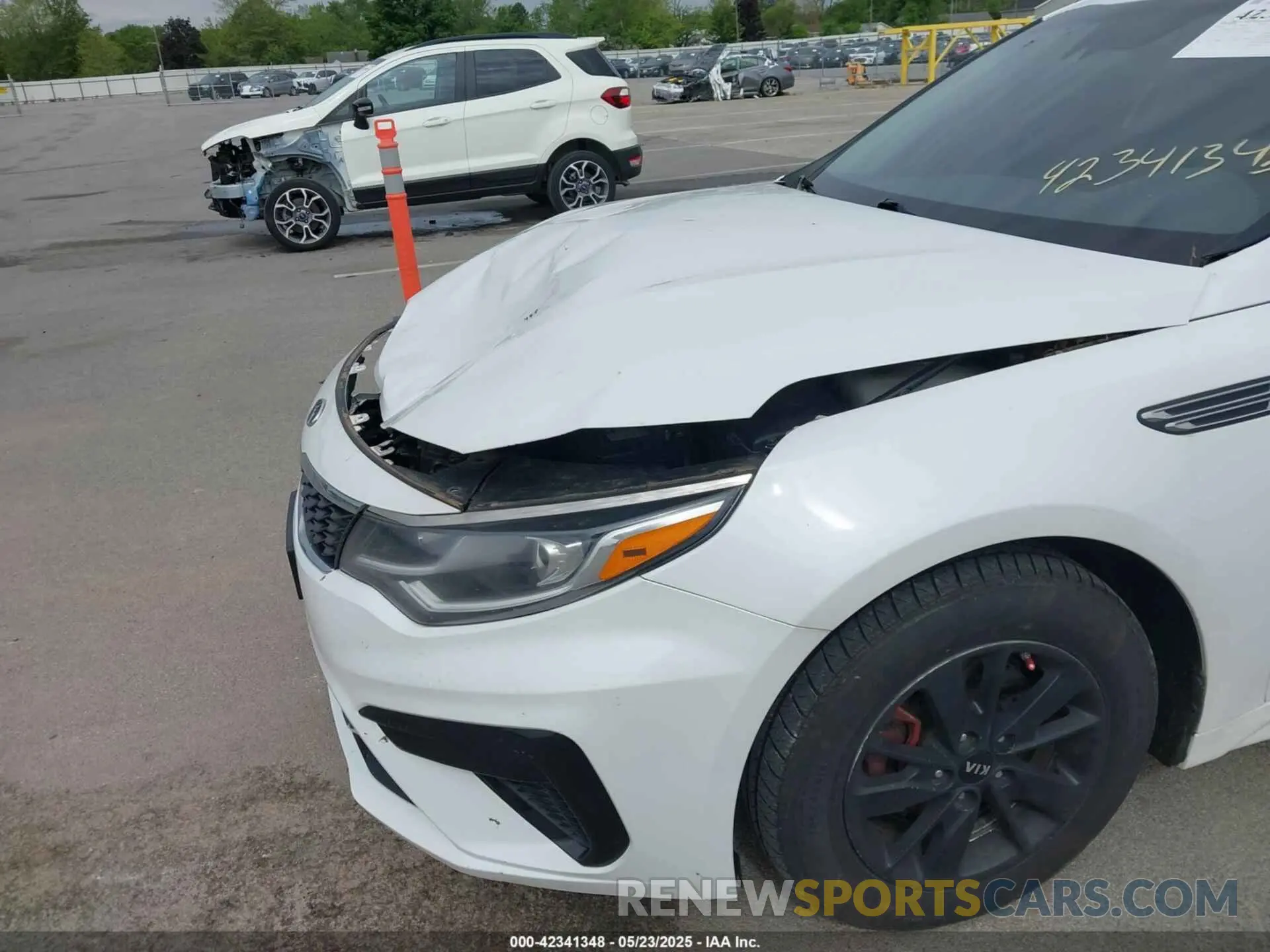 18 Photograph of a damaged car 5XXGT4L30KG280104 KIA OPTIMA 2019