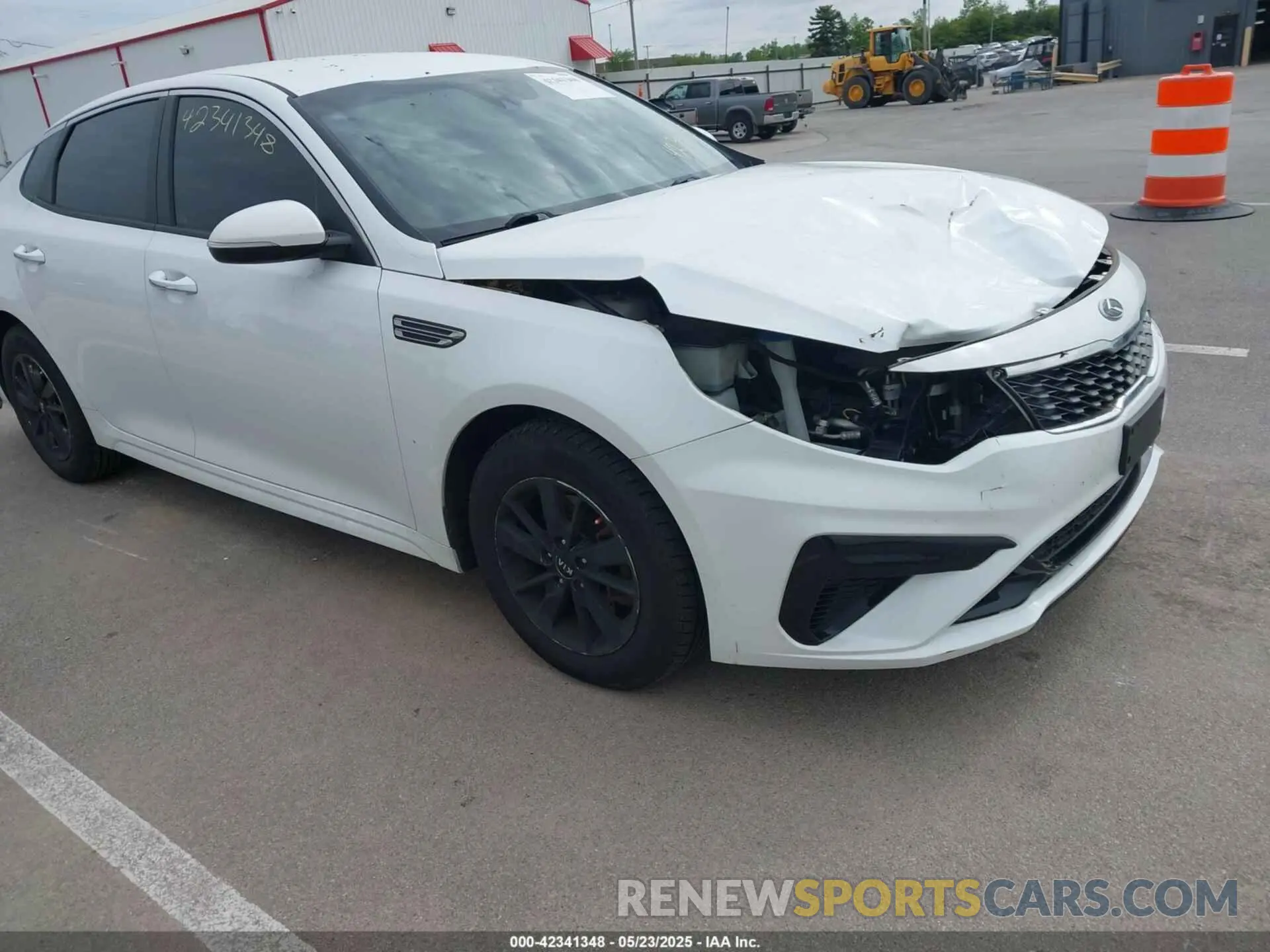 19 Photograph of a damaged car 5XXGT4L30KG280104 KIA OPTIMA 2019