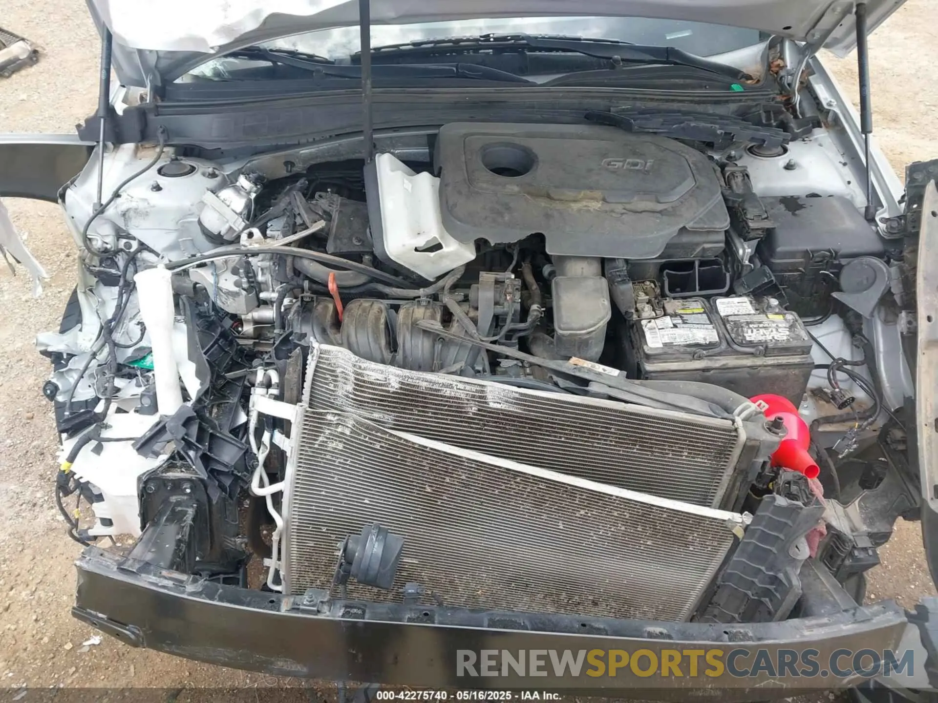 10 Photograph of a damaged car 5XXGT4L30KG282063 KIA OPTIMA 2019