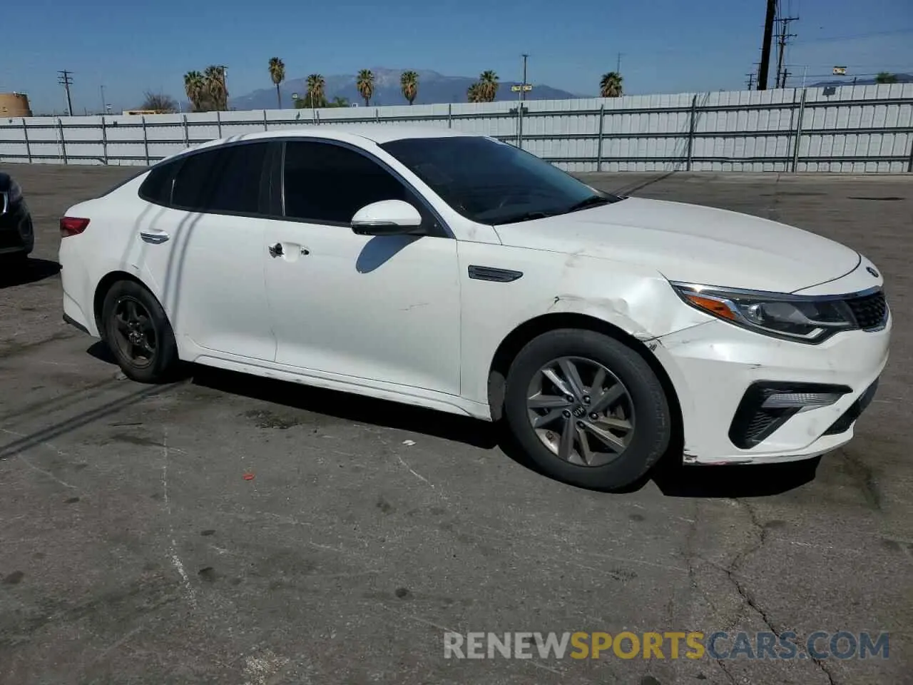 4 Фотография поврежденного автомобиля 5XXGT4L30KG283939 KIA OPTIMA 2019