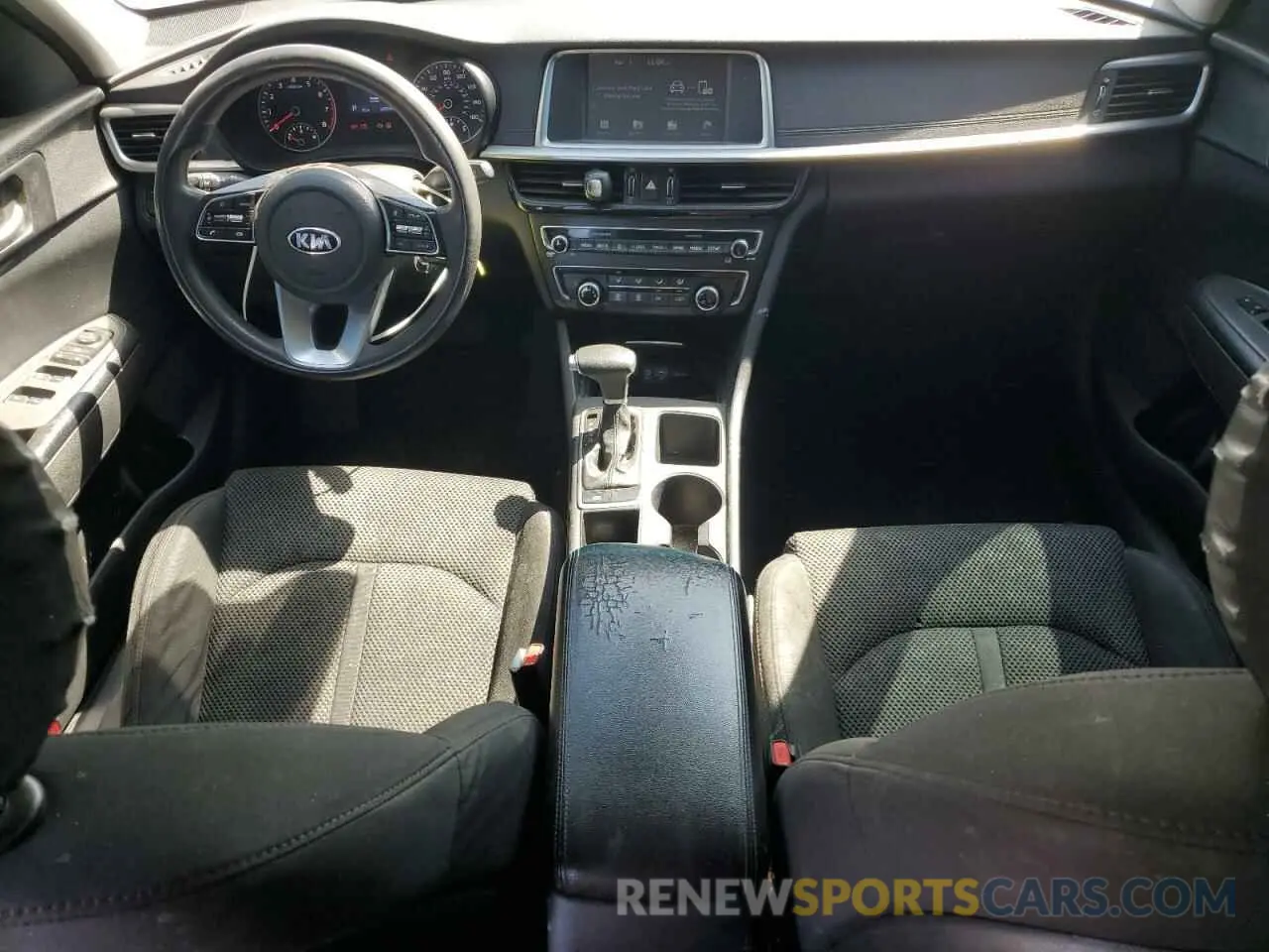 8 Фотография поврежденного автомобиля 5XXGT4L30KG283939 KIA OPTIMA 2019