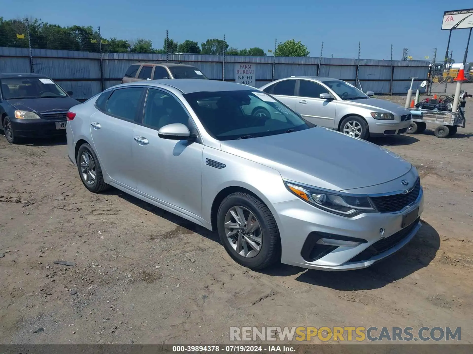 1 Photograph of a damaged car 5XXGT4L30KG293631 KIA OPTIMA 2019