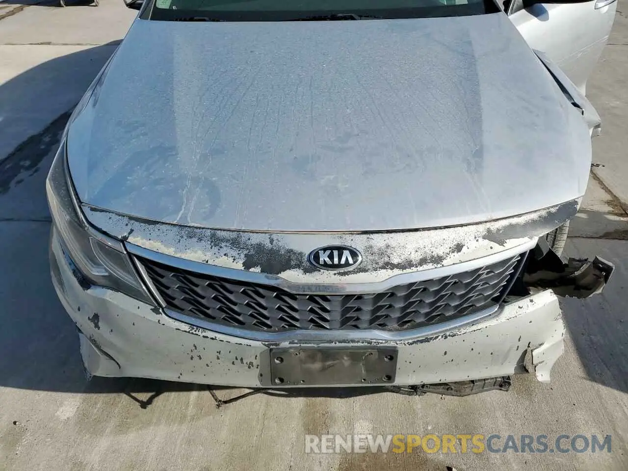 11 Фотография поврежденного автомобиля 5XXGT4L30KG310055 KIA OPTIMA 2019
