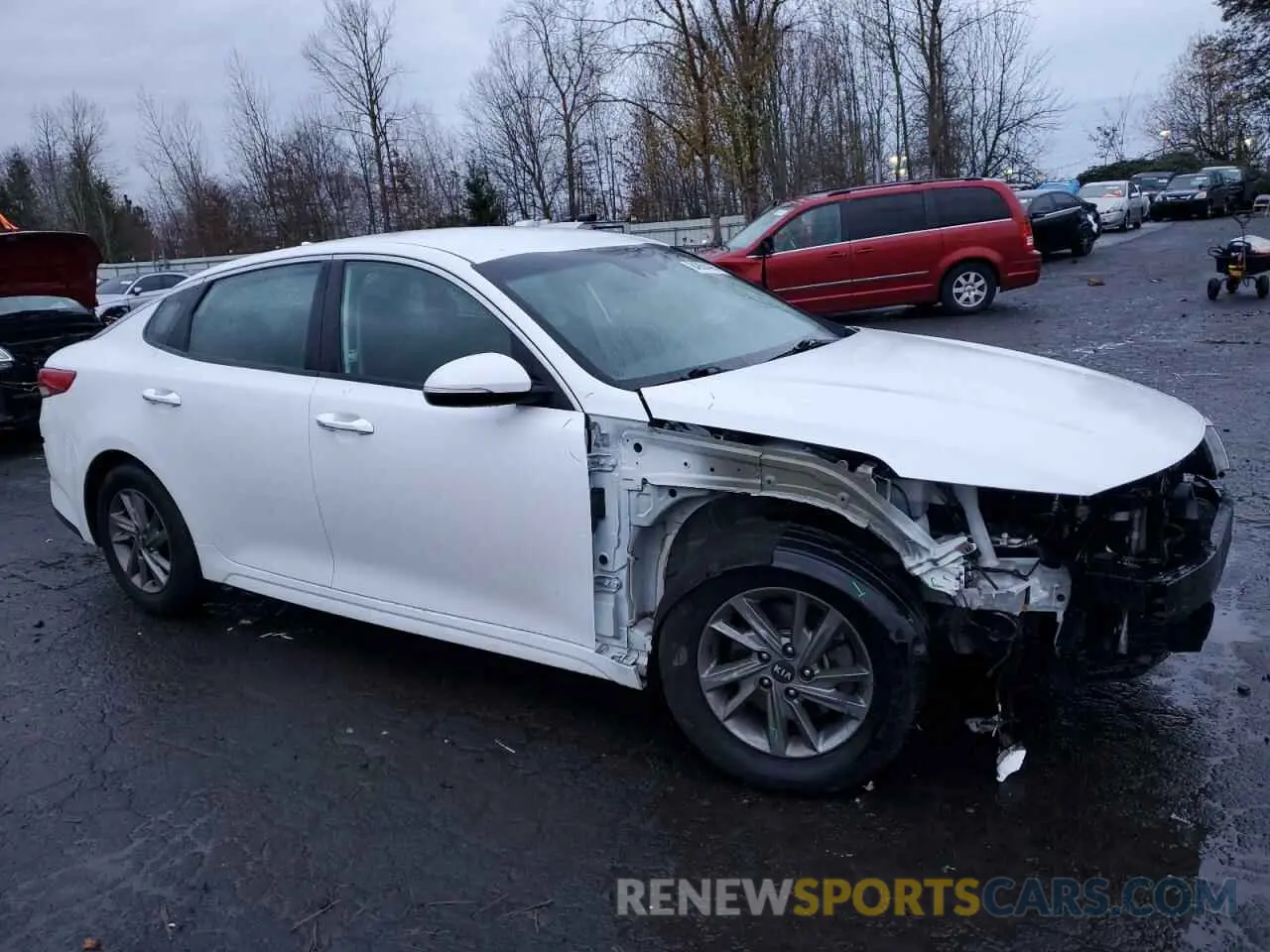 4 Photograph of a damaged car 5XXGT4L30KG326577 KIA OPTIMA 2019