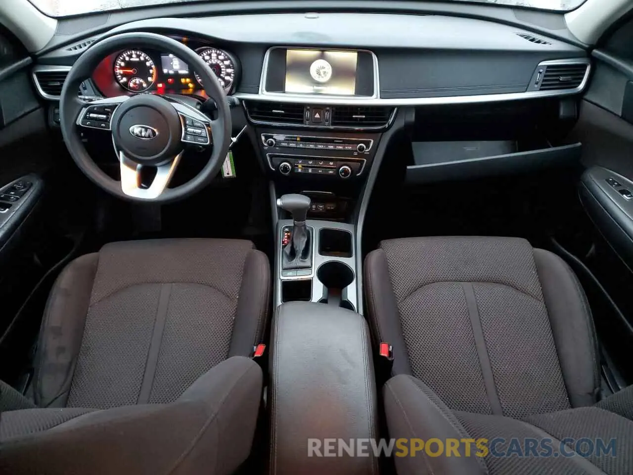 8 Photograph of a damaged car 5XXGT4L30KG326577 KIA OPTIMA 2019