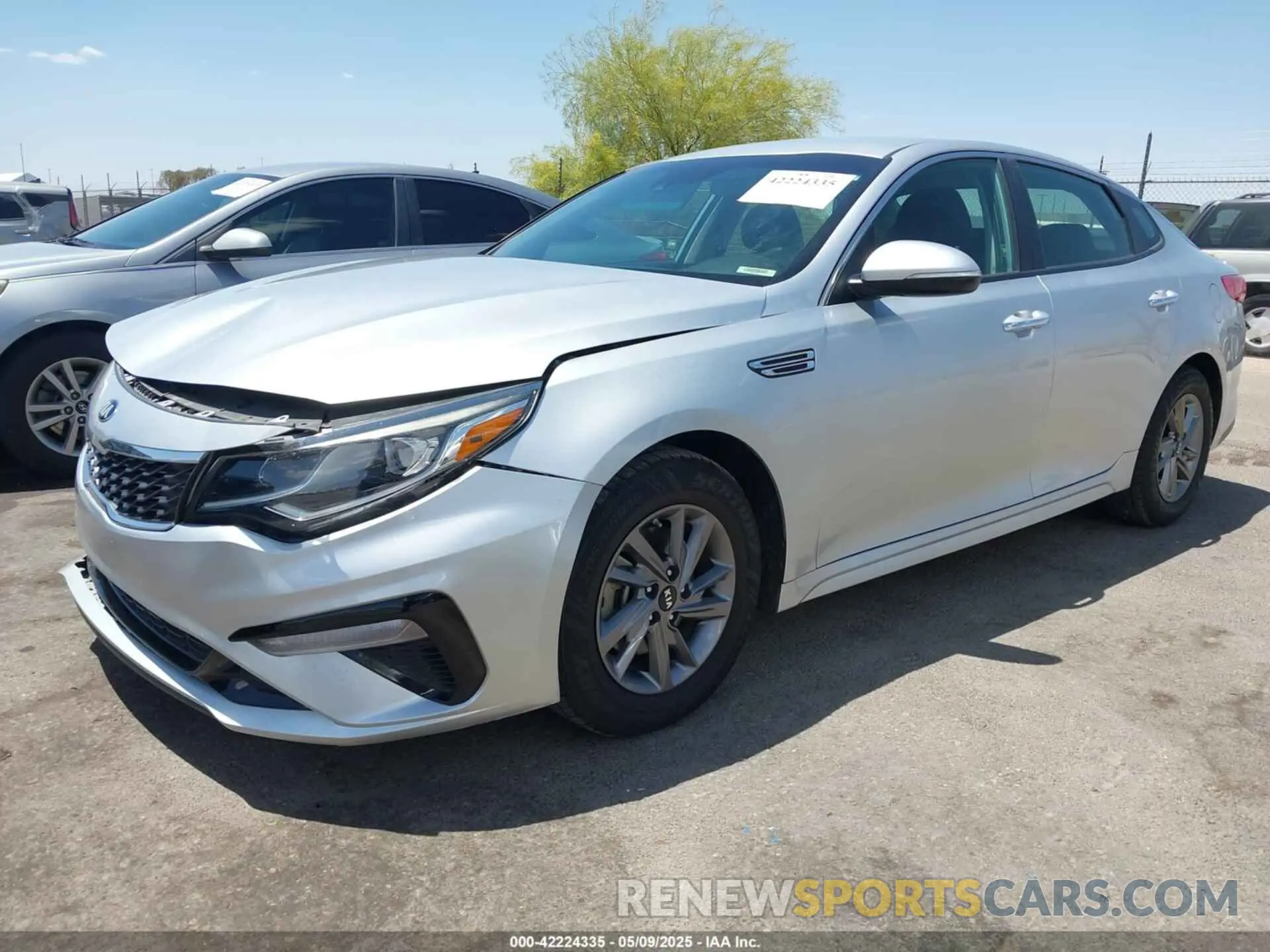 2 Фотография поврежденного автомобиля 5XXGT4L30KG334033 KIA OPTIMA 2019
