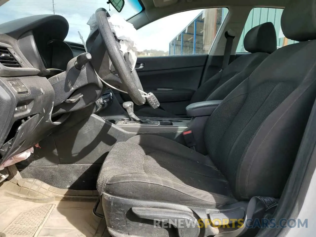 7 Фотография поврежденного автомобиля 5XXGT4L30KG338082 KIA OPTIMA 2019