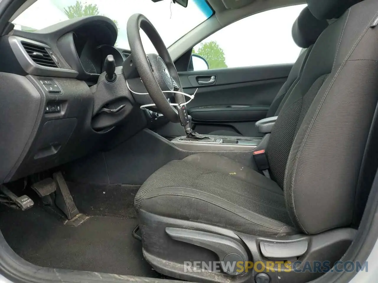 7 Photograph of a damaged car 5XXGT4L30KG340284 KIA OPTIMA 2019