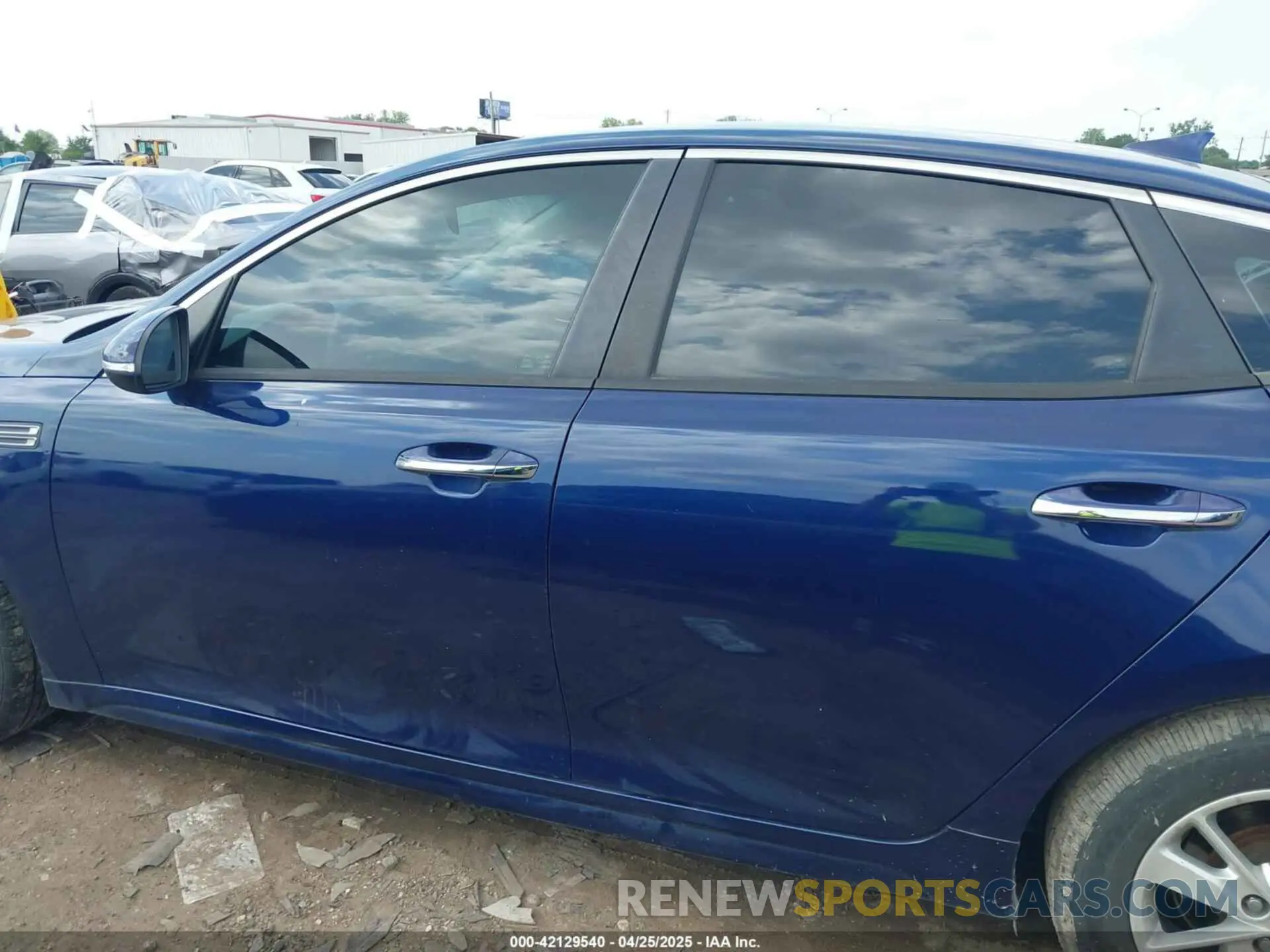 13 Фотография поврежденного автомобиля 5XXGT4L31KG277891 KIA OPTIMA 2019