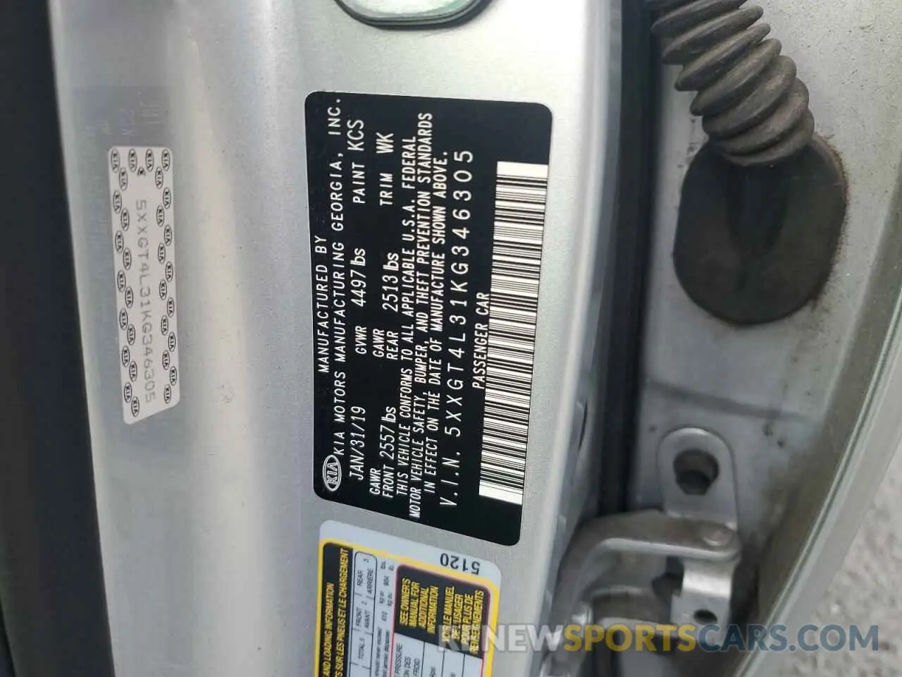 12 Photograph of a damaged car 5XXGT4L31KG346305 KIA OPTIMA 2019