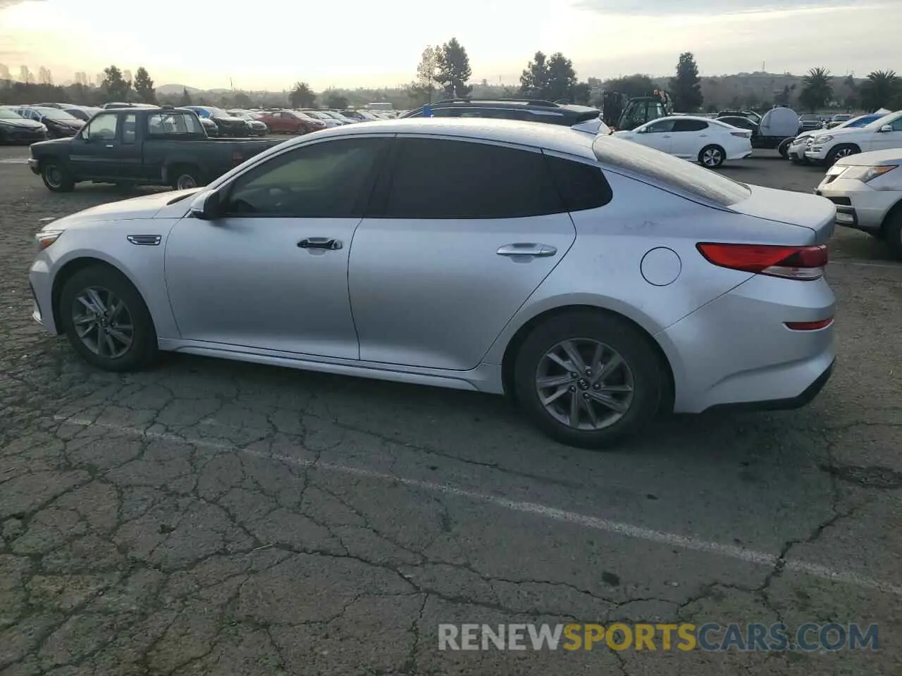 2 Photograph of a damaged car 5XXGT4L31KG346305 KIA OPTIMA 2019