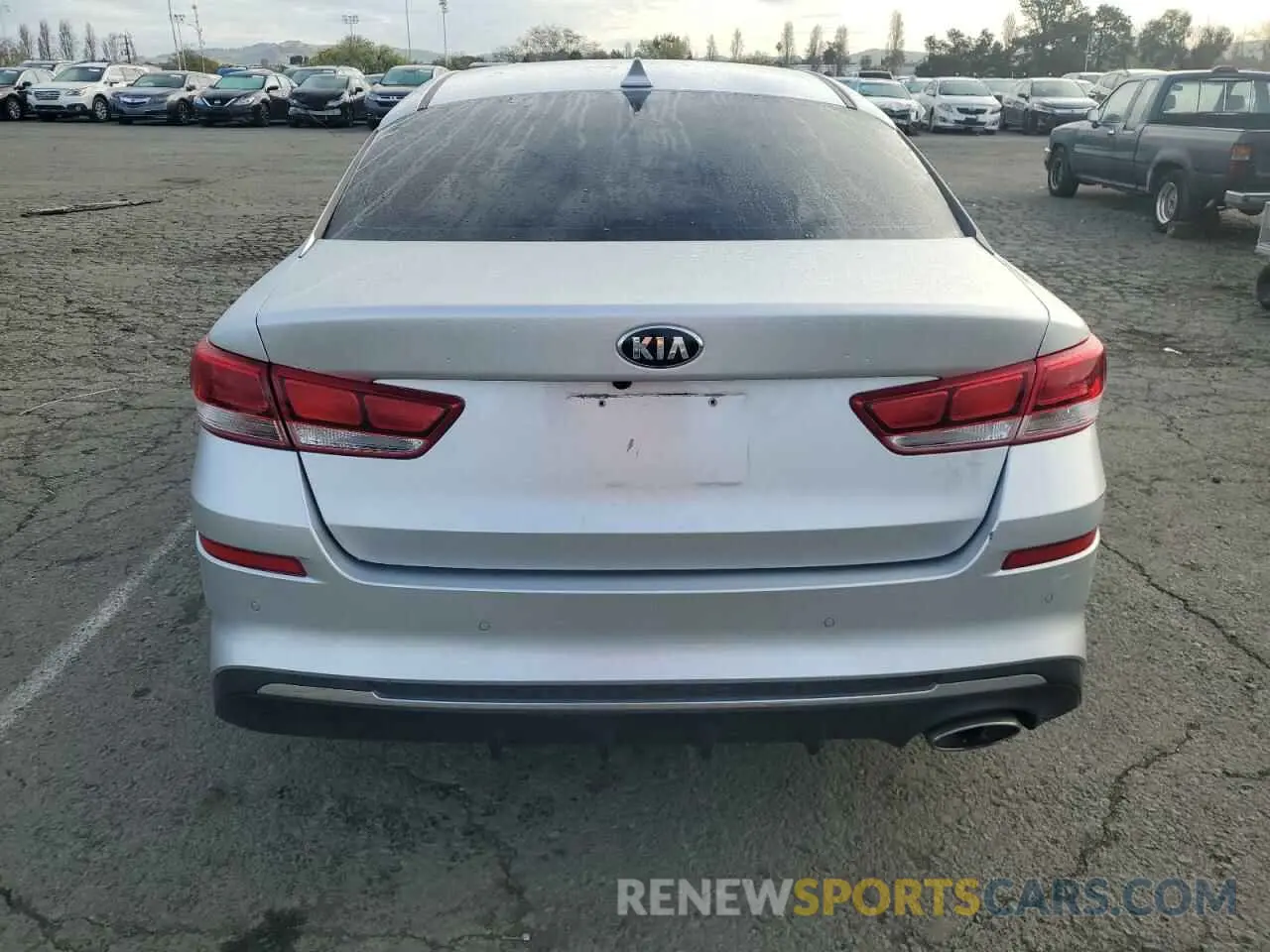 6 Photograph of a damaged car 5XXGT4L31KG346305 KIA OPTIMA 2019