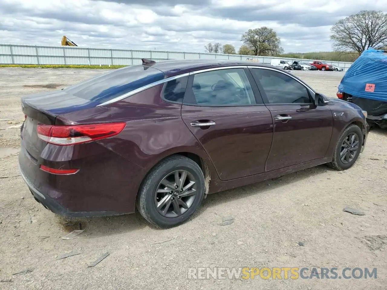 3 Photograph of a damaged car 5XXGT4L31KG350841 KIA OPTIMA 2019