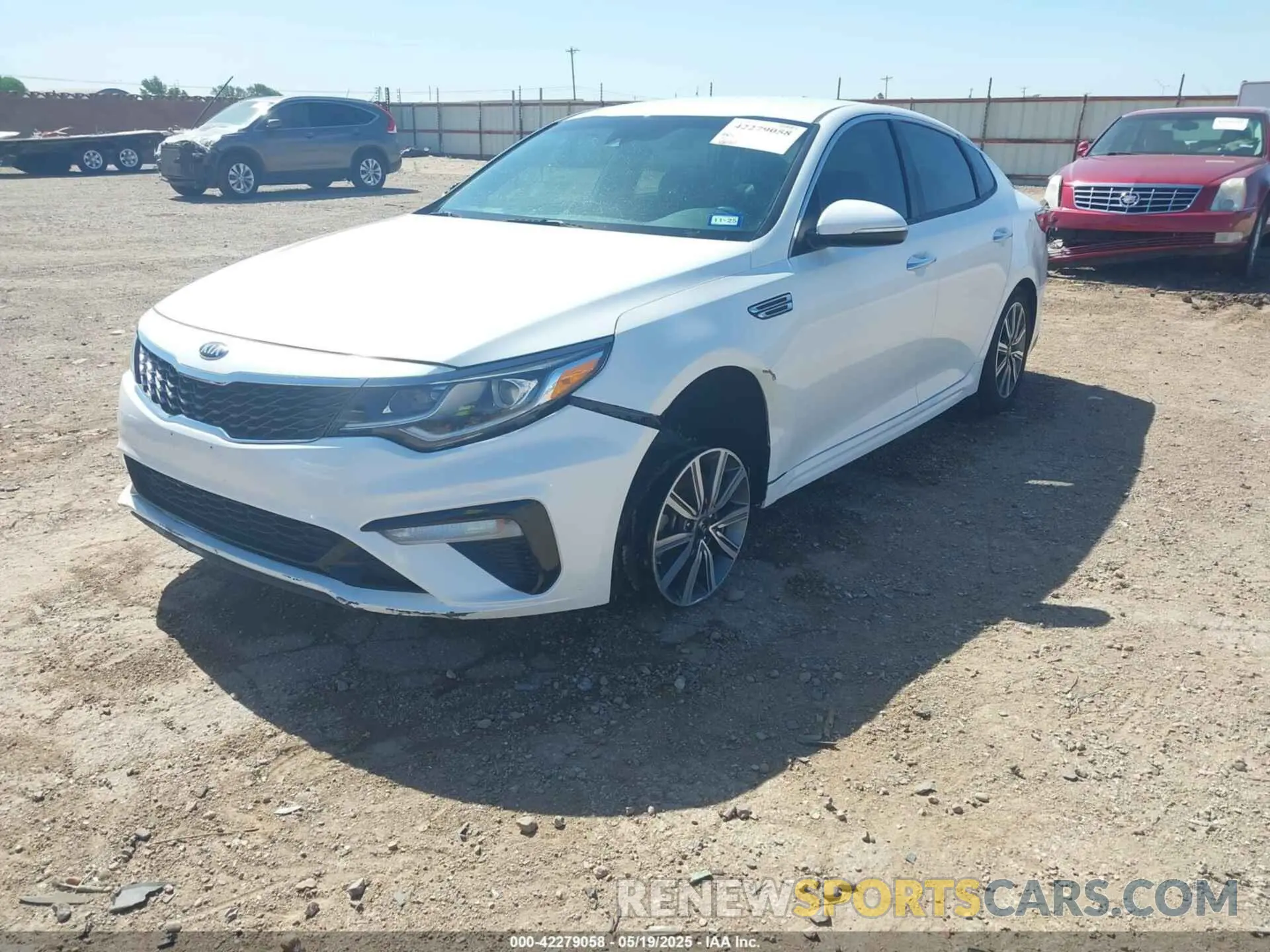 2 Photograph of a damaged car 5XXGT4L31KG356414 KIA OPTIMA 2019