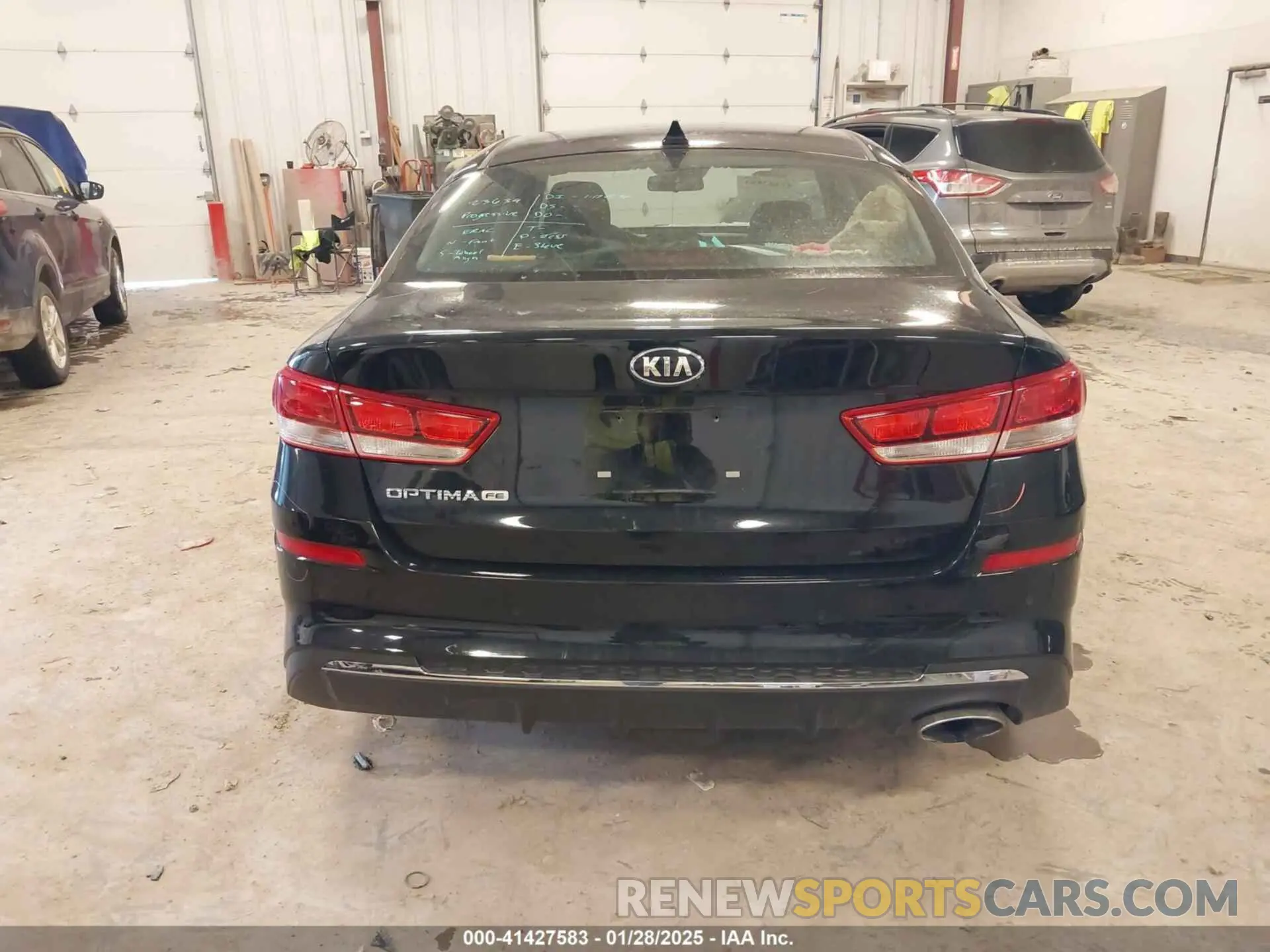16 Photograph of a damaged car 5XXGT4L31KG376856 KIA OPTIMA 2019