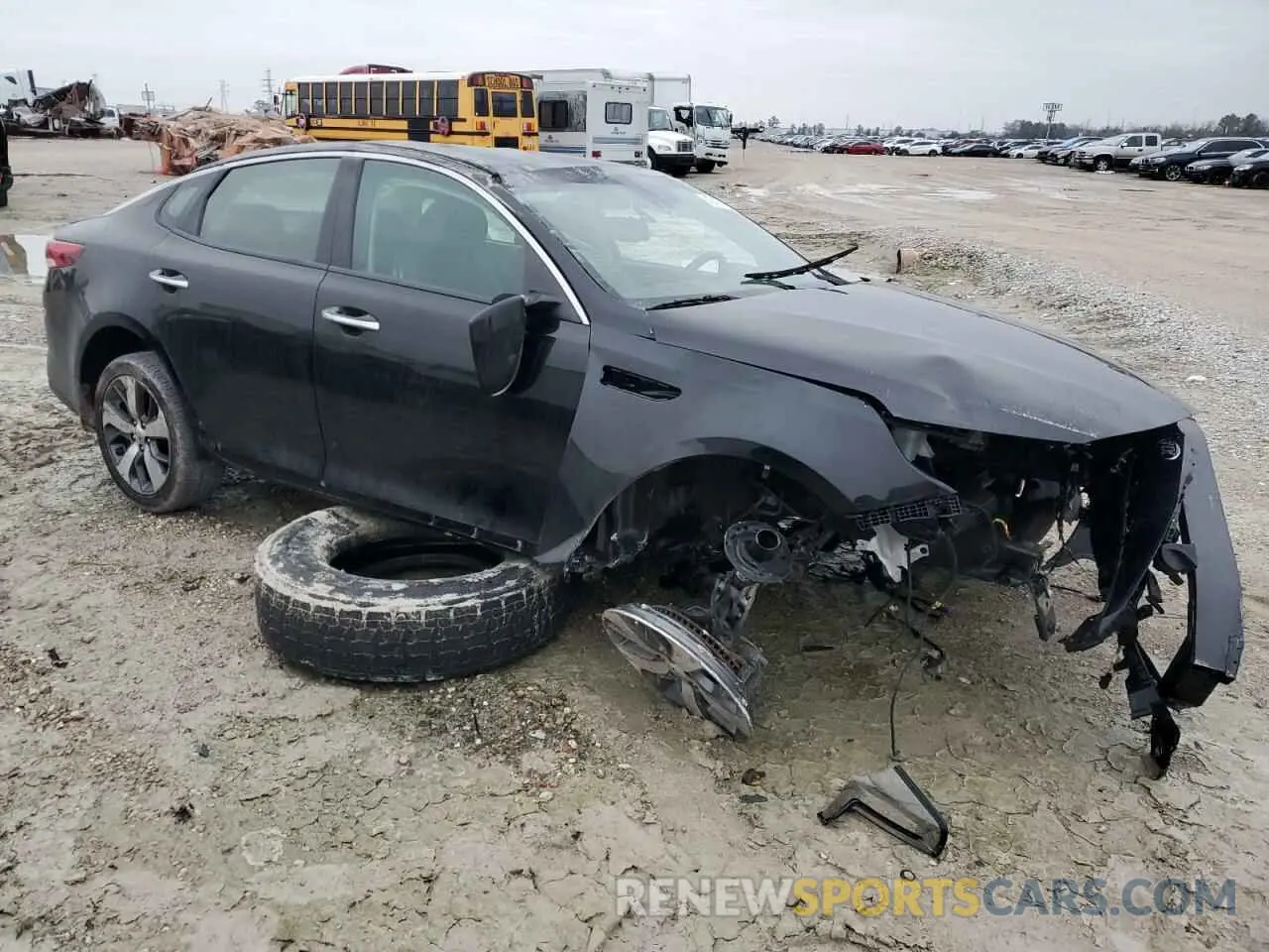 4 Photograph of a damaged car 5XXGT4L32KG331411 KIA OPTIMA 2019