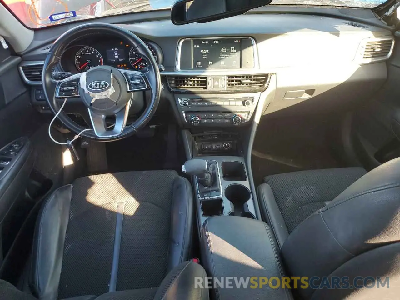 8 Photograph of a damaged car 5XXGT4L32KG331411 KIA OPTIMA 2019