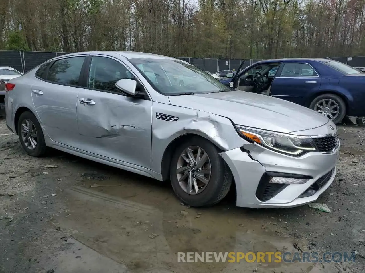 4 Photograph of a damaged car 5XXGT4L32KG332154 KIA OPTIMA 2019