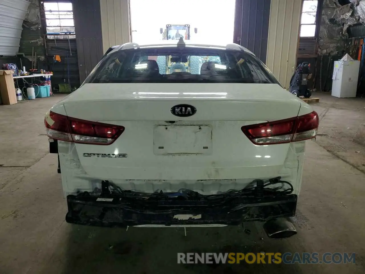 6 Фотография поврежденного автомобиля 5XXGT4L32KG335927 KIA OPTIMA 2019