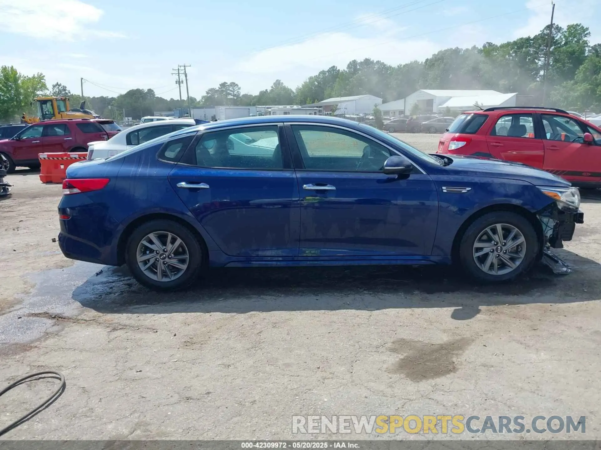 13 Photograph of a damaged car 5XXGT4L32KG345423 KIA OPTIMA 2019