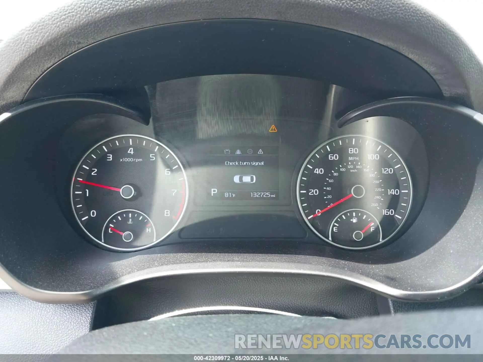 7 Photograph of a damaged car 5XXGT4L32KG345423 KIA OPTIMA 2019