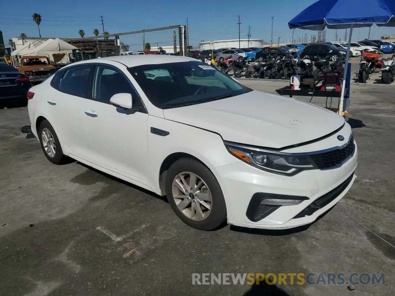 4 Photograph of a damaged car 5XXGT4L33KG276399 KIA OPTIMA 2019