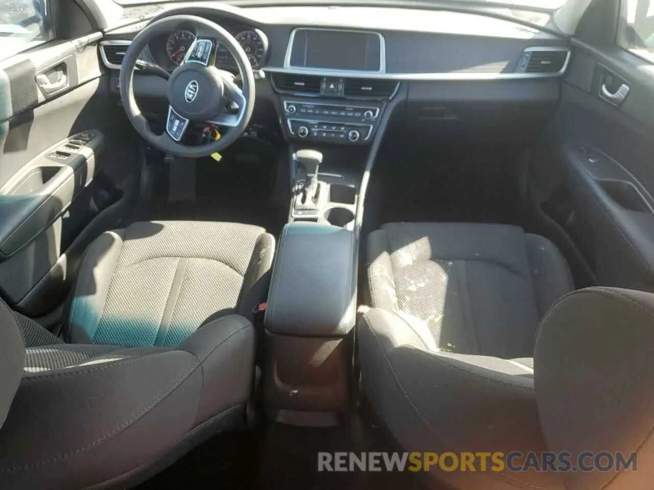 8 Photograph of a damaged car 5XXGT4L33KG276399 KIA OPTIMA 2019