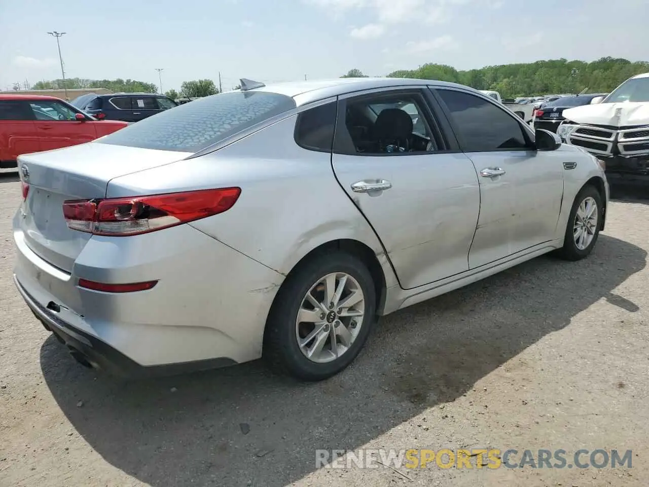 3 Photograph of a damaged car 5XXGT4L33KG279190 KIA OPTIMA 2019