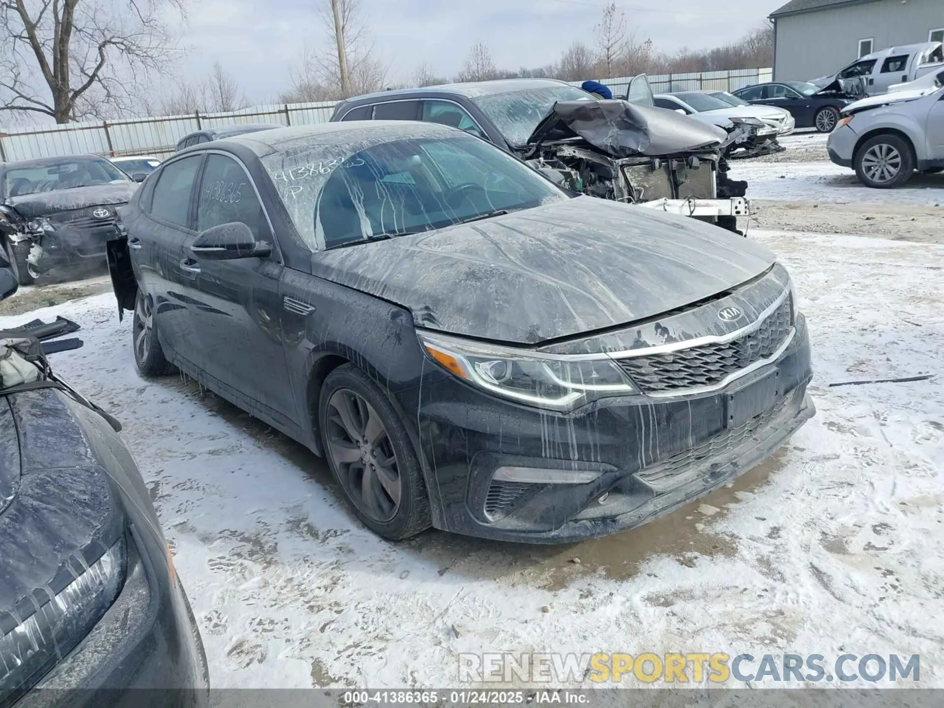 1 Photograph of a damaged car 5XXGT4L33KG290481 KIA OPTIMA 2019
