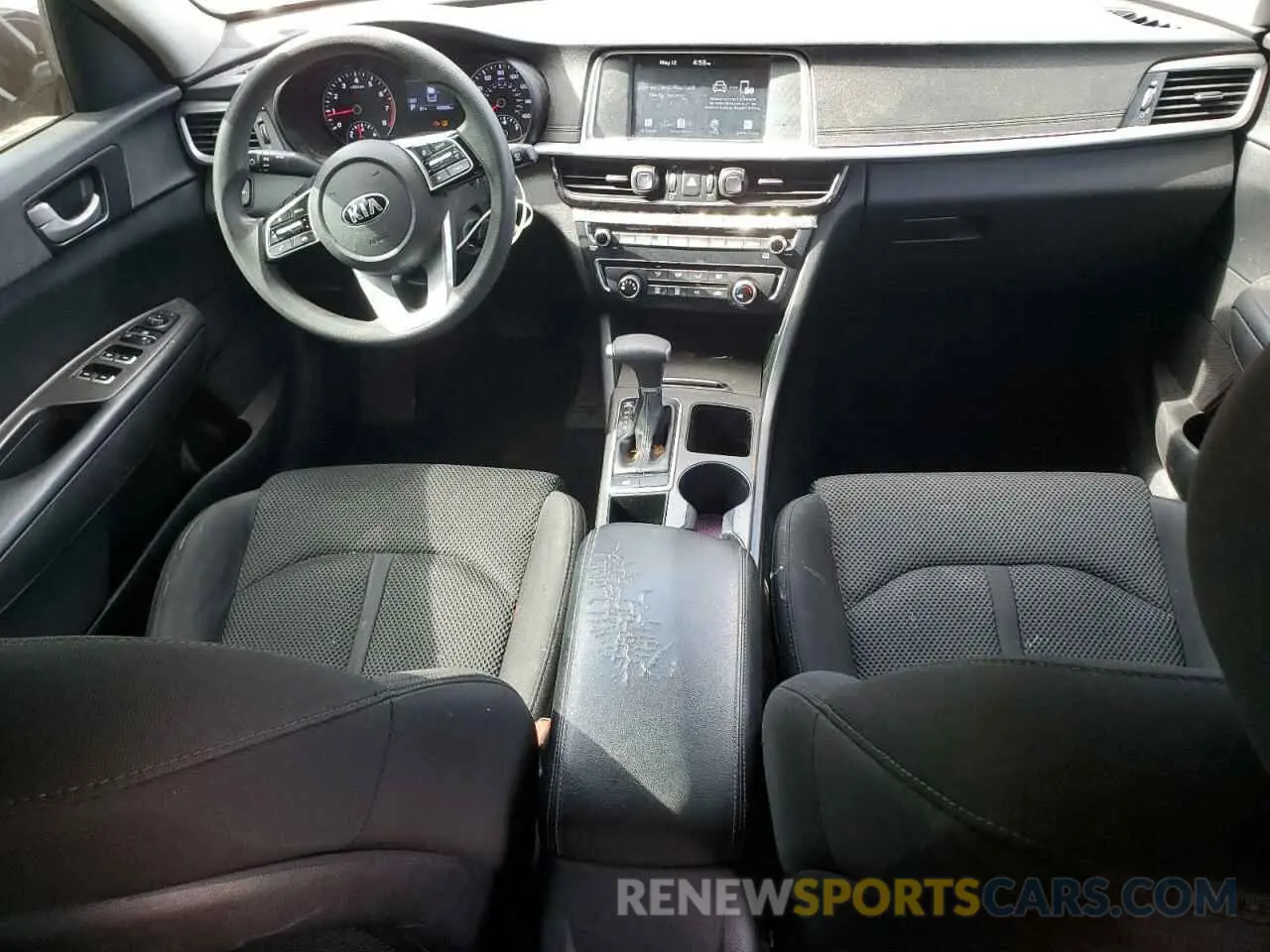 8 Photograph of a damaged car 5XXGT4L33KG294871 KIA OPTIMA 2019