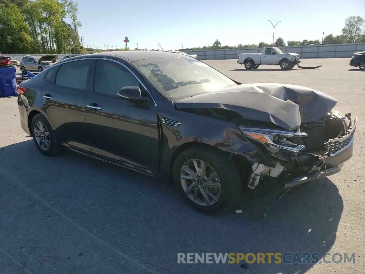 4 Photograph of a damaged car 5XXGT4L33KG307196 KIA OPTIMA 2019