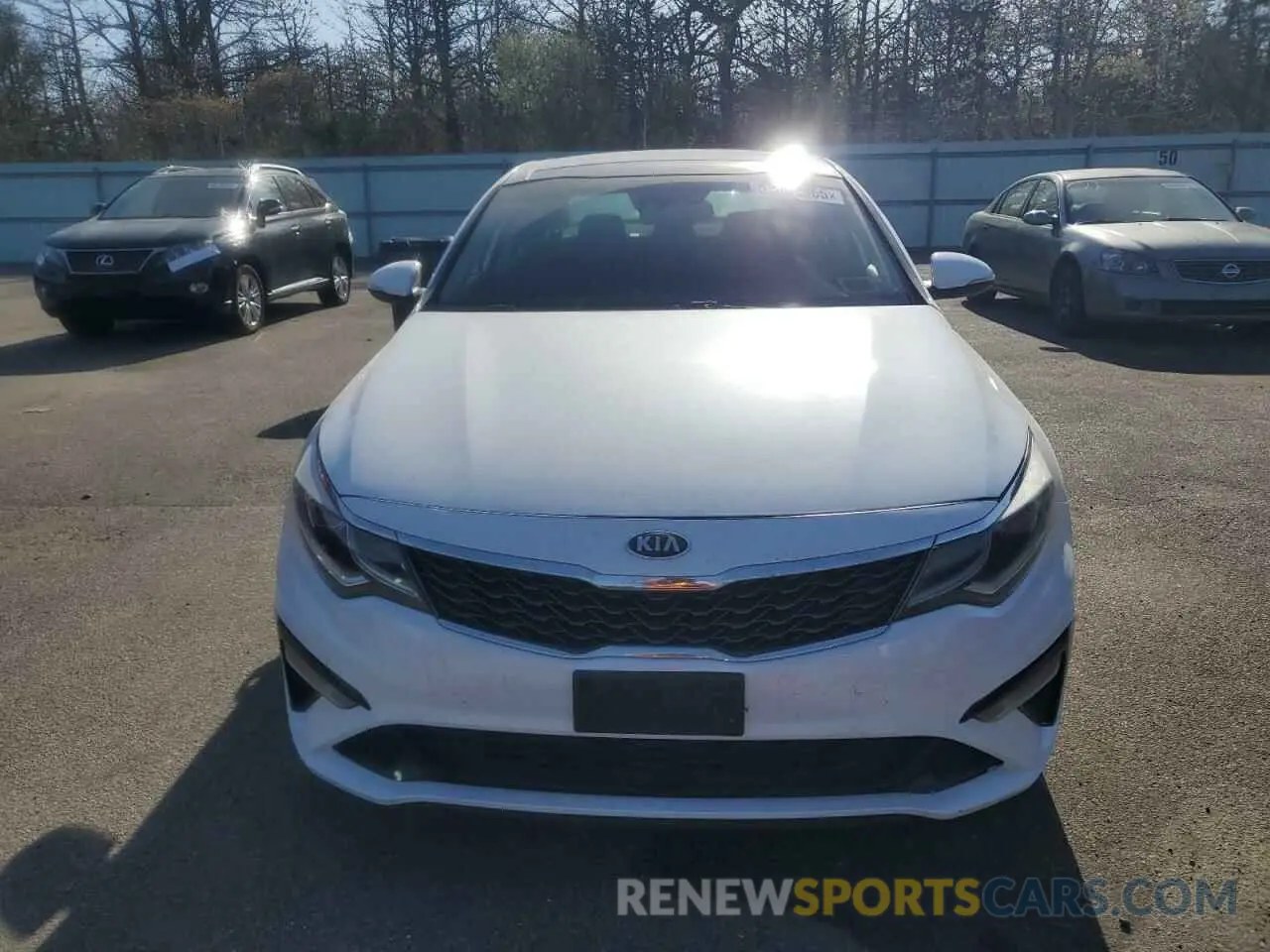 5 Photograph of a damaged car 5XXGT4L33KG329442 KIA OPTIMA 2019