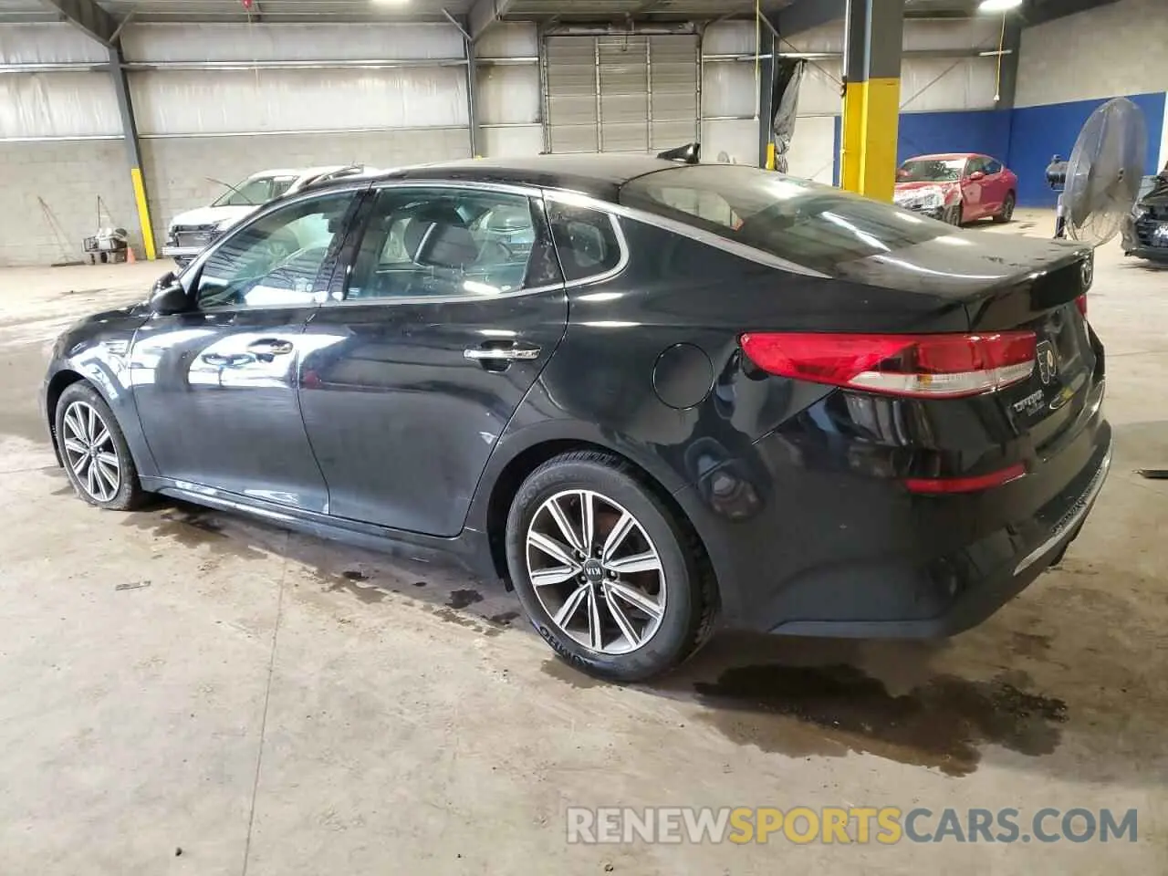 2 Photograph of a damaged car 5XXGT4L33KG329618 KIA OPTIMA 2019