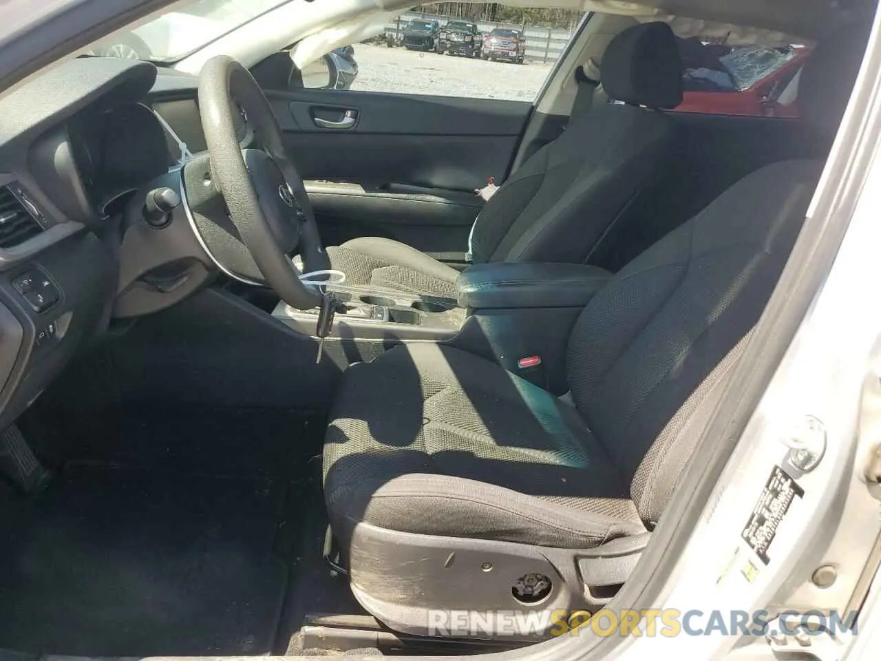 7 Photograph of a damaged car 5XXGT4L33KG342546 KIA OPTIMA 2019