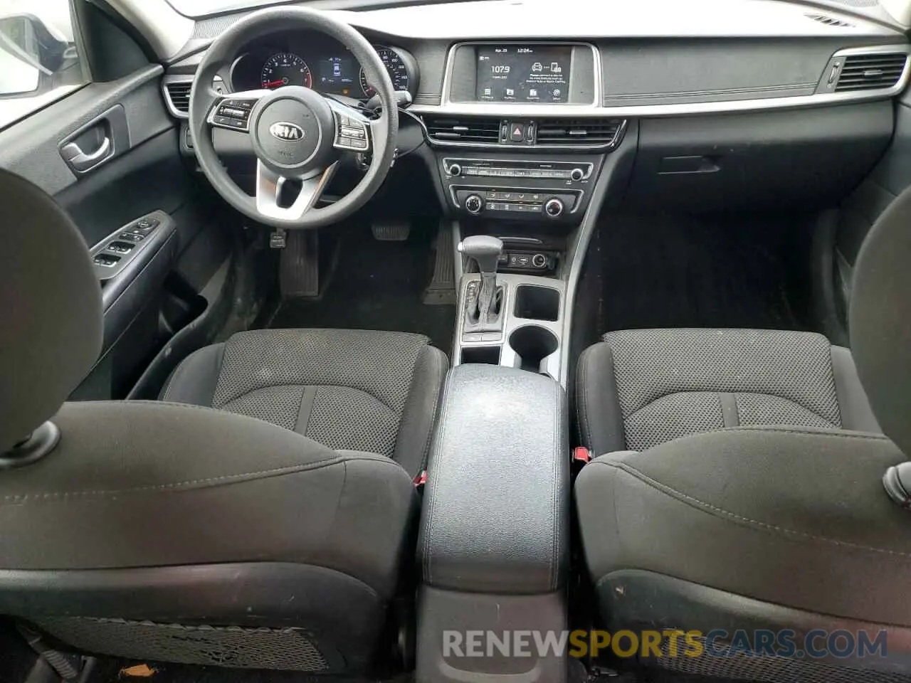 8 Photograph of a damaged car 5XXGT4L33KG351103 KIA OPTIMA 2019