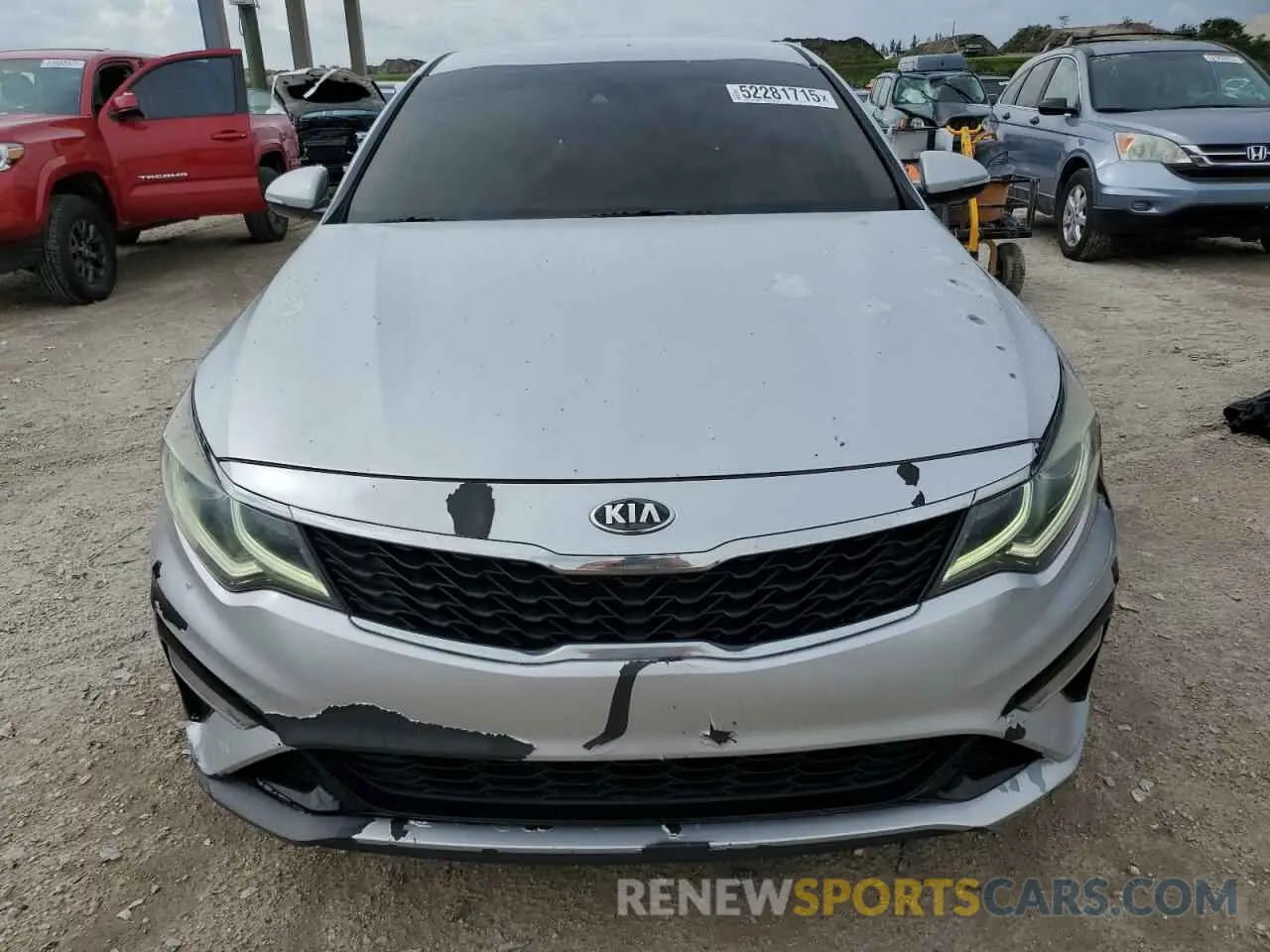 5 Photograph of a damaged car 5XXGT4L33KG352669 KIA OPTIMA 2019