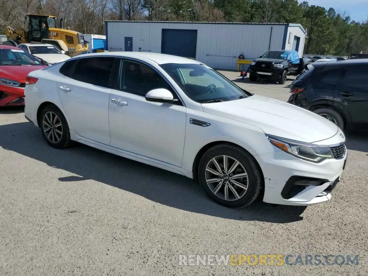 4 Photograph of a damaged car 5XXGT4L33KG354373 KIA OPTIMA 2019