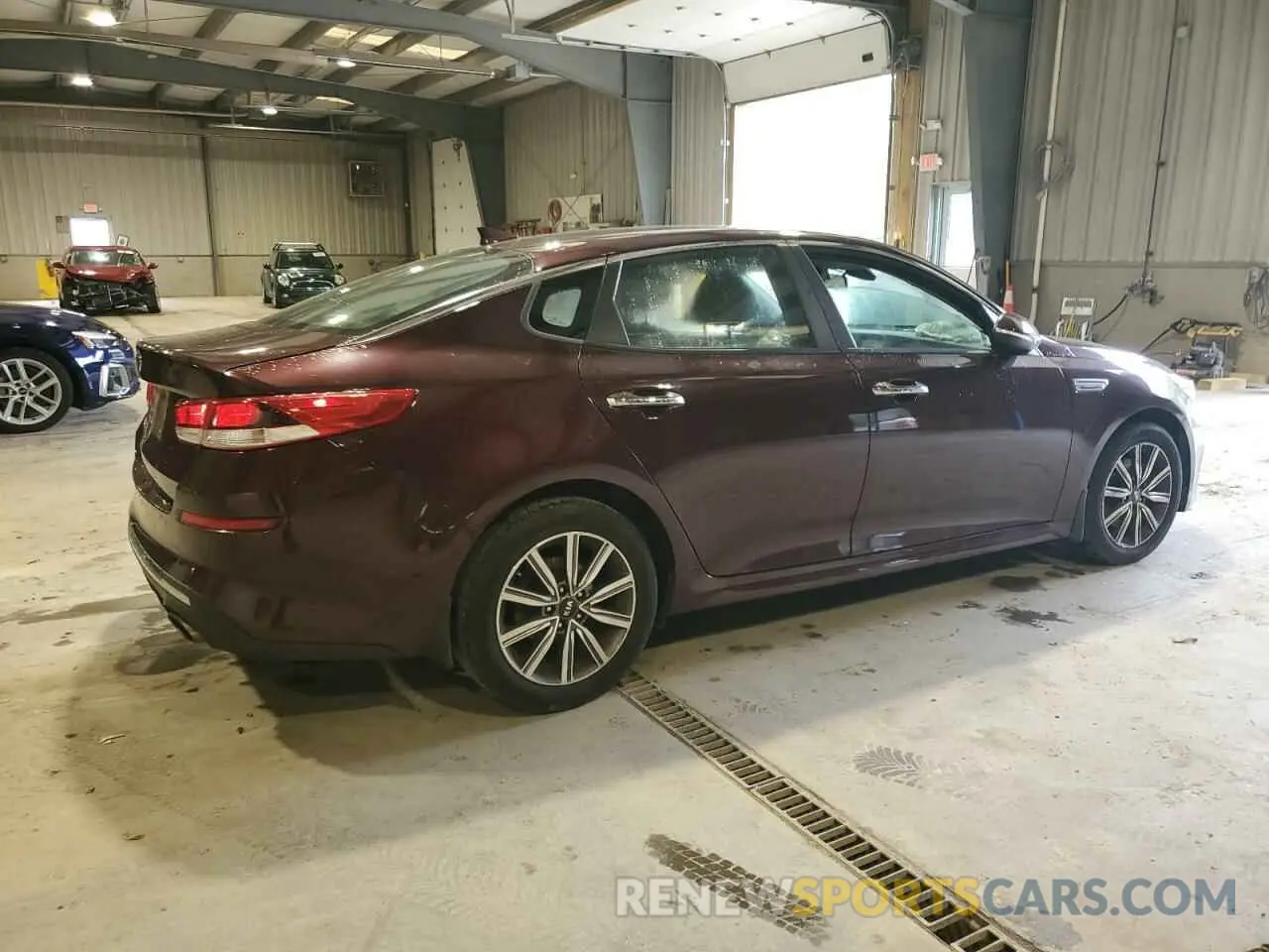 3 Photograph of a damaged car 5XXGT4L33KG356074 KIA OPTIMA 2019
