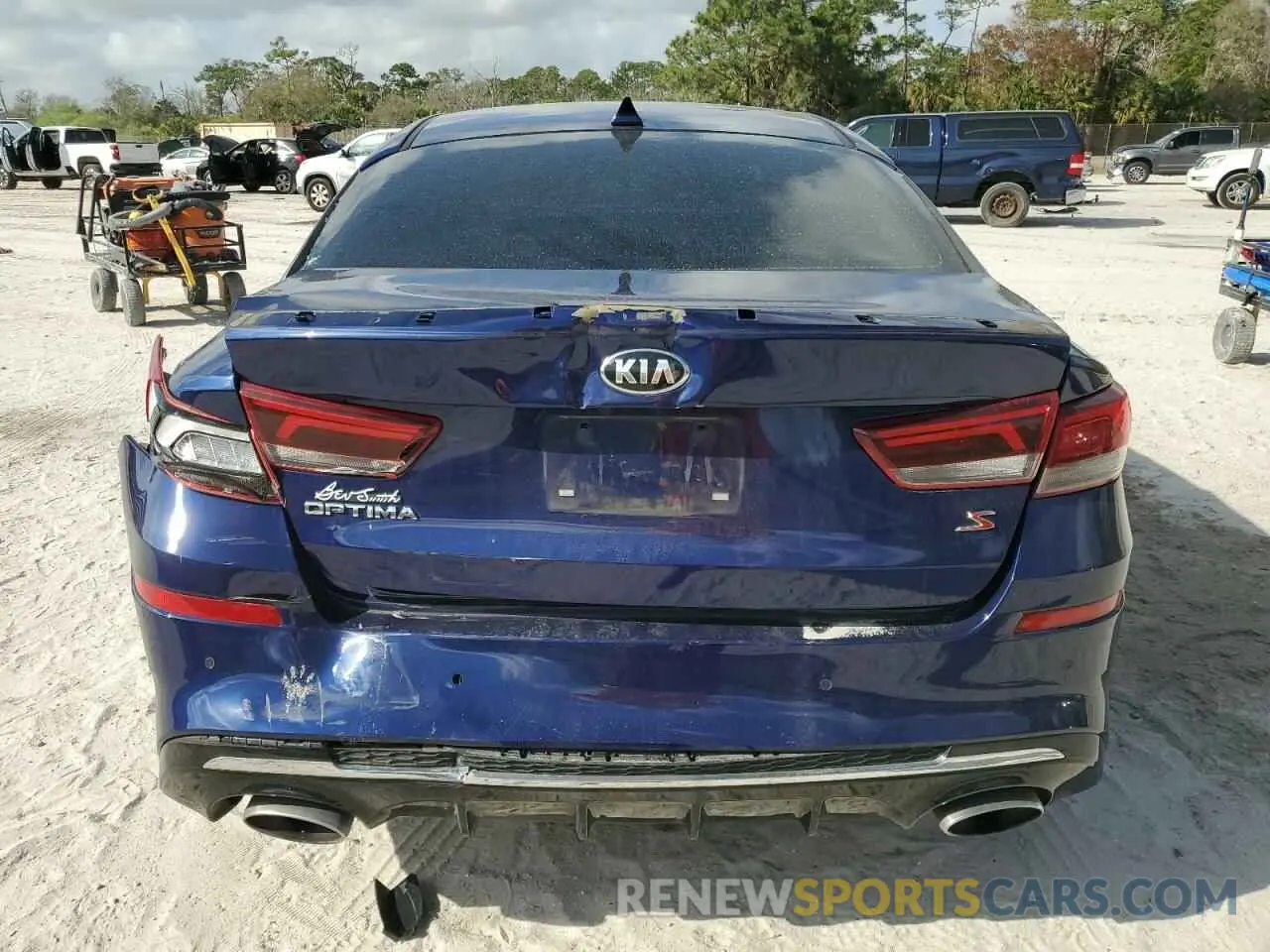 6 Фотография поврежденного автомобиля 5XXGT4L33KG367625 KIA OPTIMA 2019
