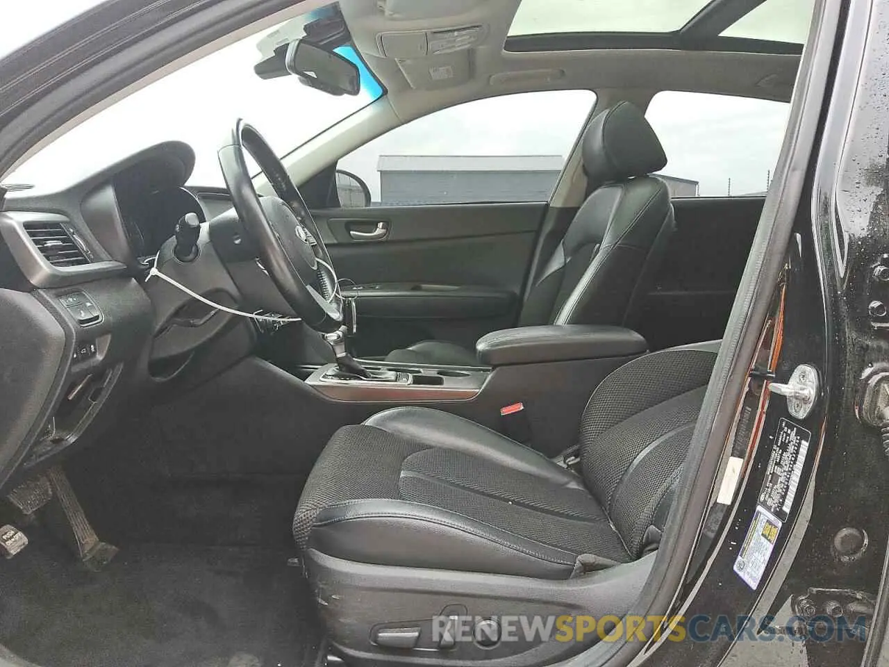 7 Photograph of a damaged car 5XXGT4L34KG279764 KIA OPTIMA 2019
