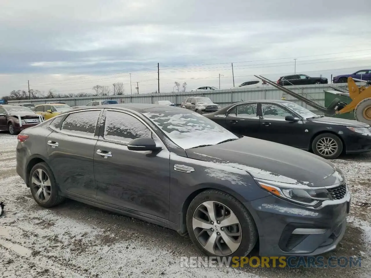 4 Photograph of a damaged car 5XXGT4L34KG307577 KIA OPTIMA 2019