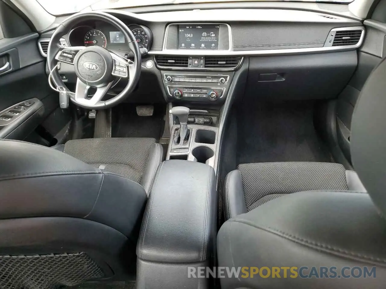8 Photograph of a damaged car 5XXGT4L34KG362384 KIA OPTIMA 2019