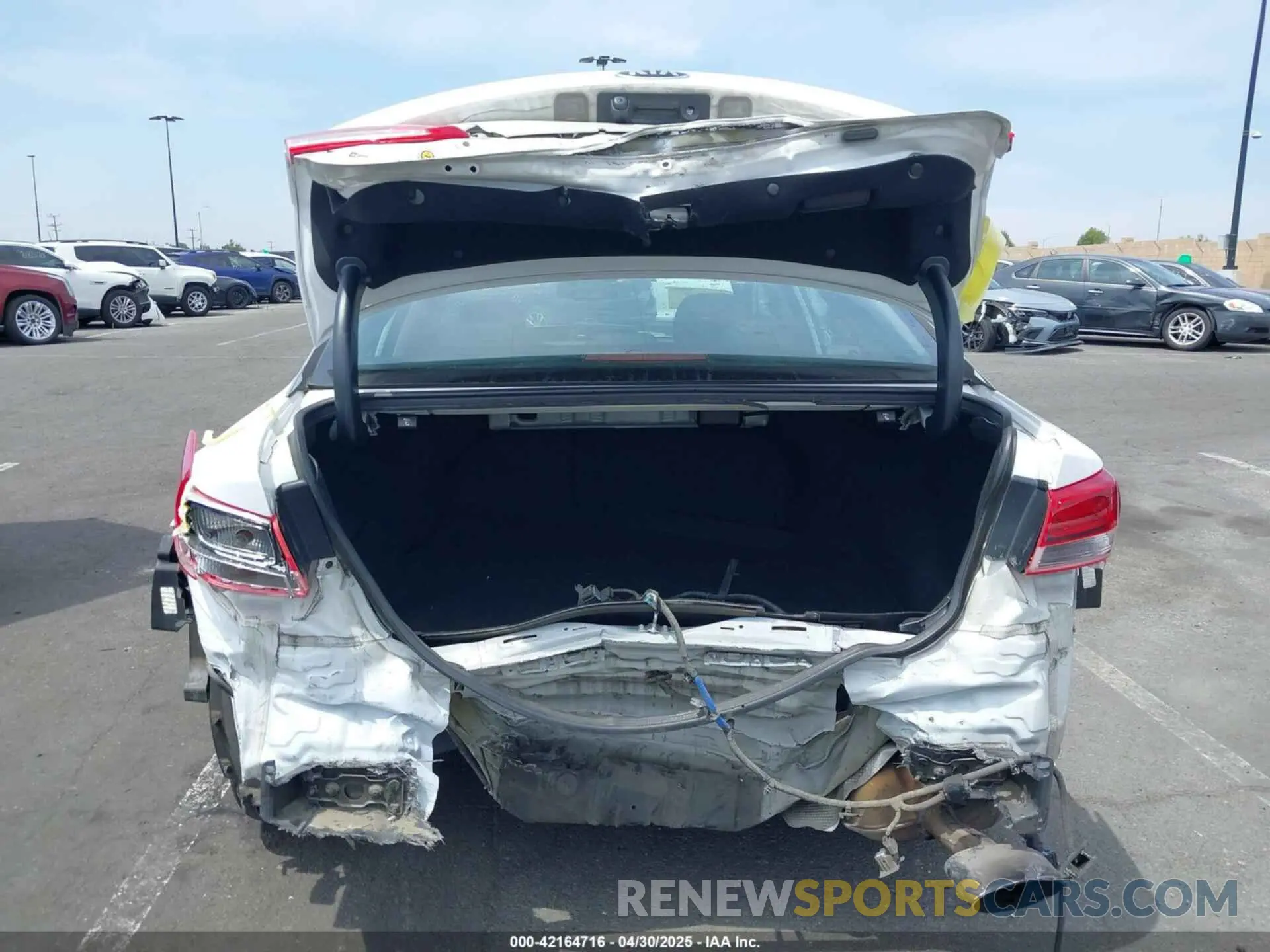 6 Фотография поврежденного автомобиля 5XXGT4L35KG299151 KIA OPTIMA 2019