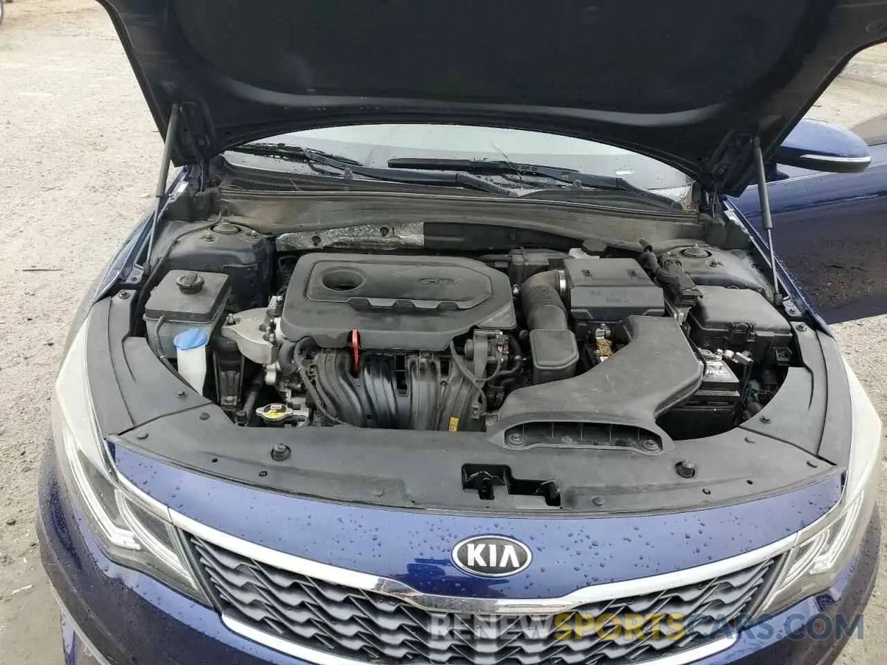11 Photograph of a damaged car 5XXGT4L35KG304705 KIA OPTIMA 2019
